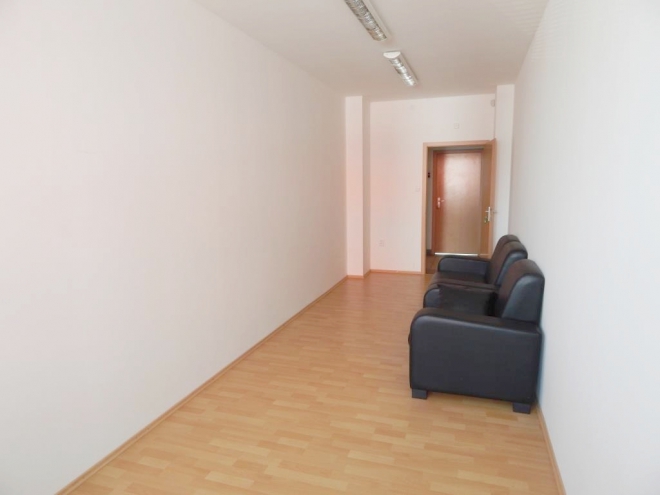 Office premises for rent - 18,8 m2 - Pestovatelska