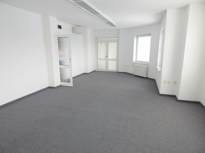 Office premises for rent - 93,68 m2 - Hranicna