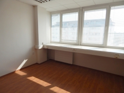 Kancelárske priestory na prenájom - 22 m2 - Bajkalská